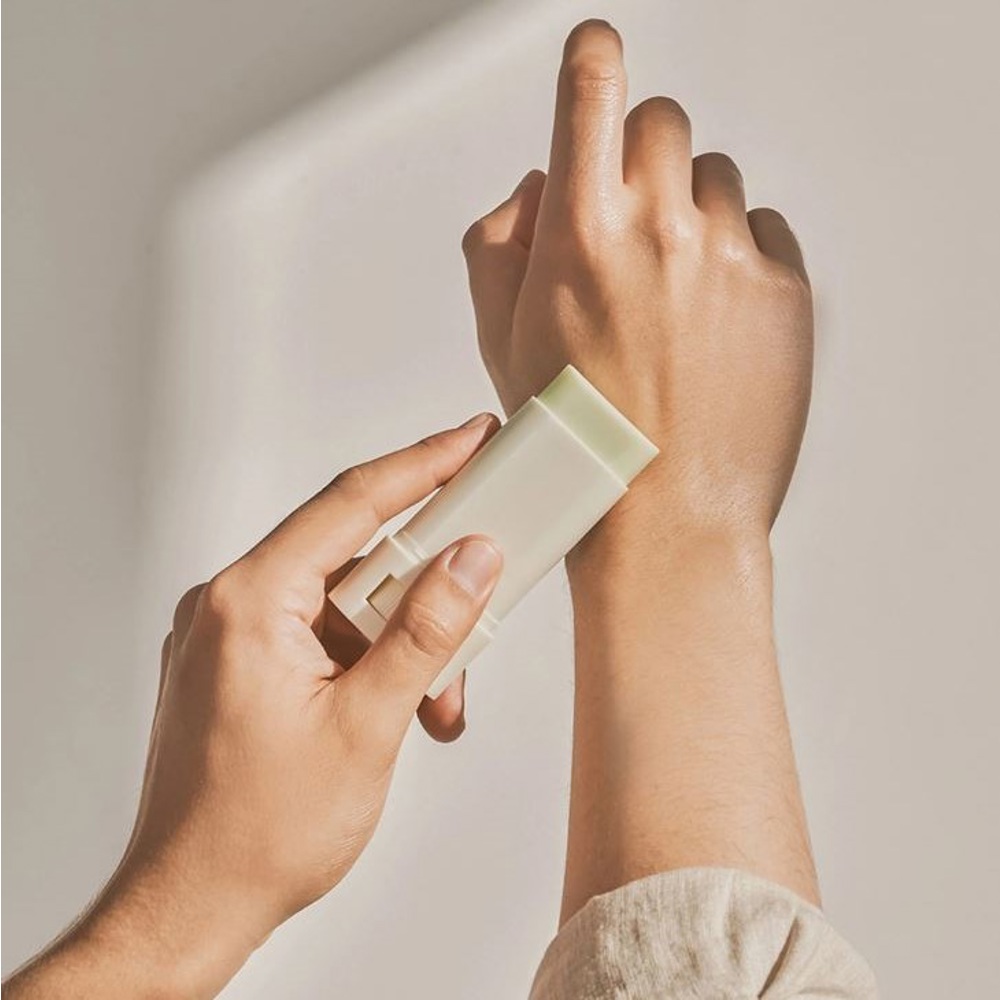 Matte Sun Stick: Mugwort + Camelia, 18g