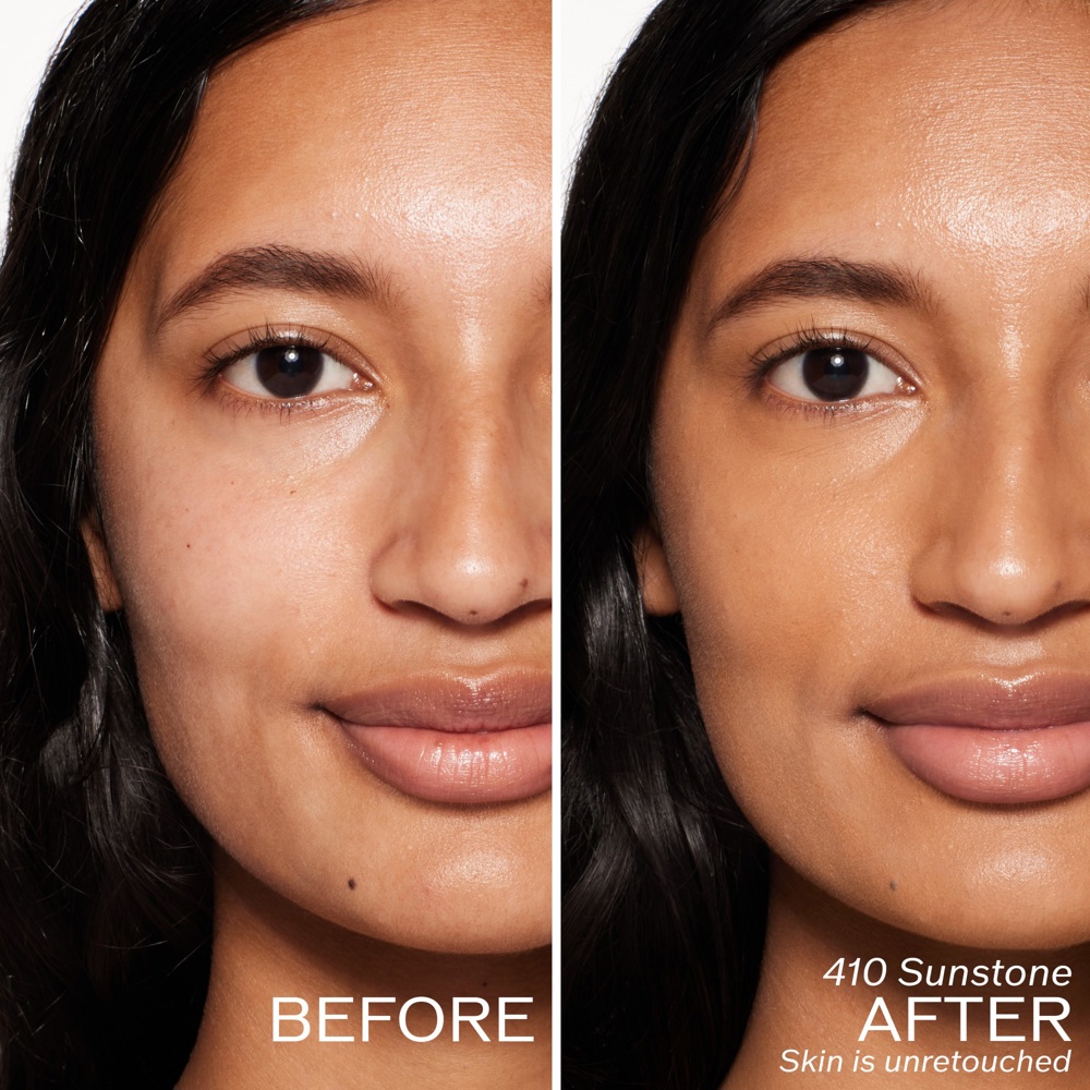 RevitalEssence Skin Glow Foundation