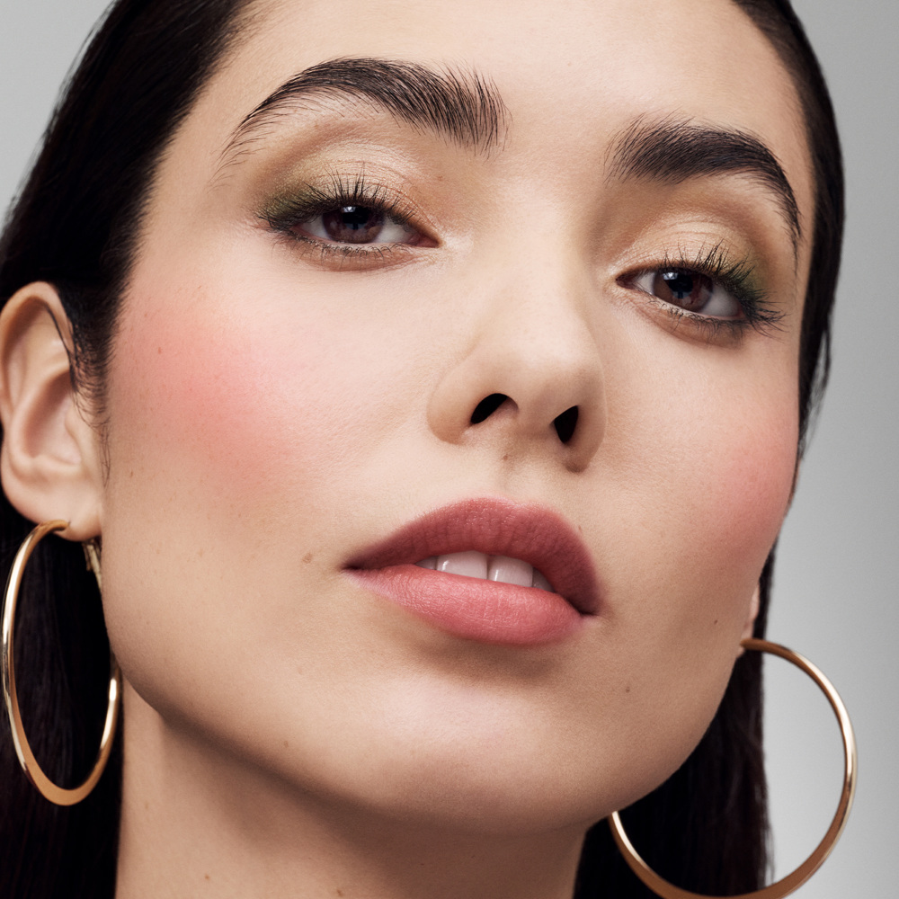 The Sculpting Blush